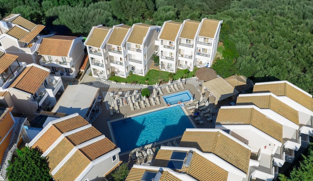 Dream House in Tragaki