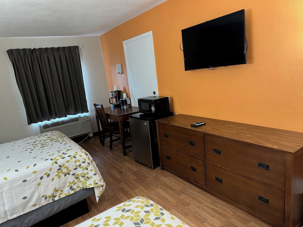 Marshall Vacations - Americas Best Value Inn Marshall - Property Image 16