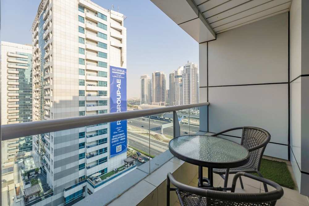 Marina Diamond 1 Short Stay