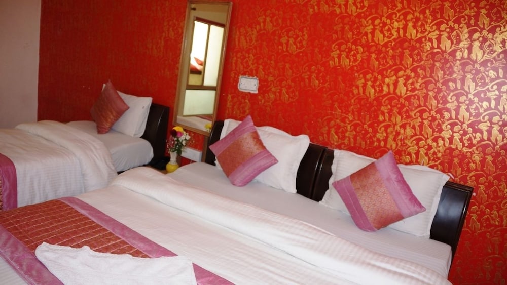 Maxfort Airport Hotel