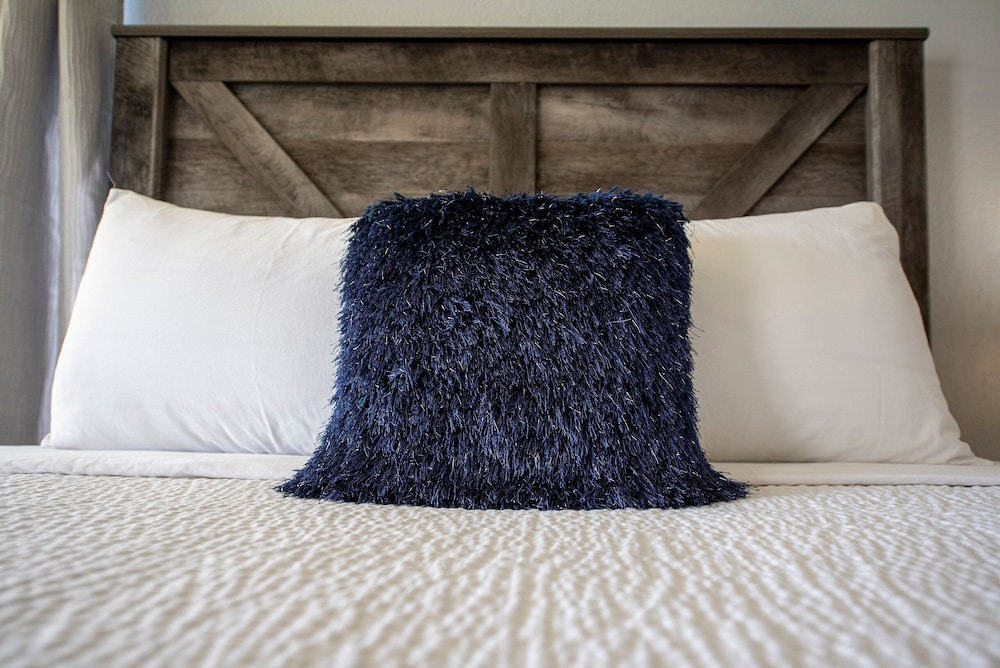 The Enclave Hotel and Suites