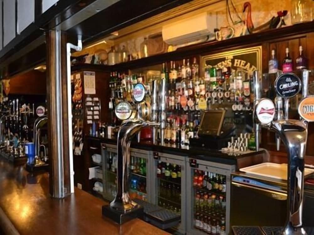 The Queens Head Hotel