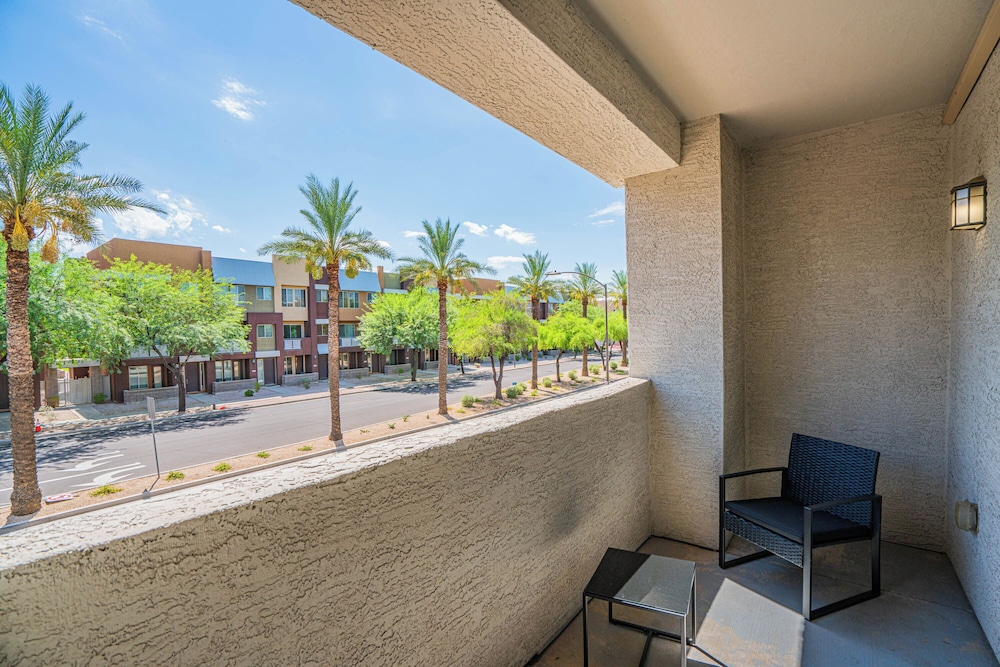 ROVE LIVING/KB - Zone Westgate