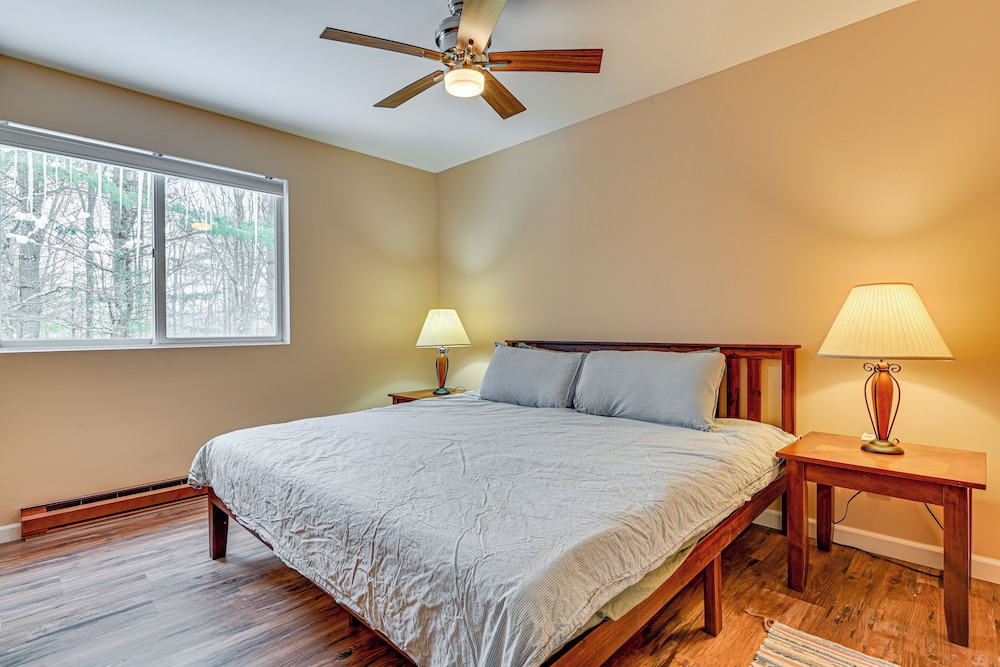 Ski, Hike & Golf: Pet-friendly Windham Retreat