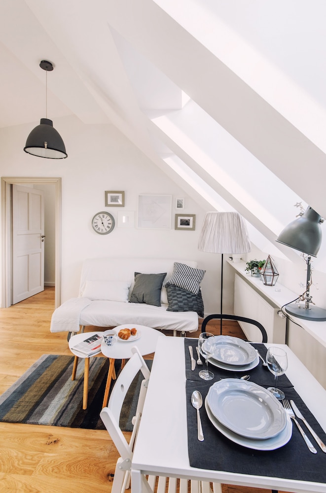 EchoDom 3 Apartments