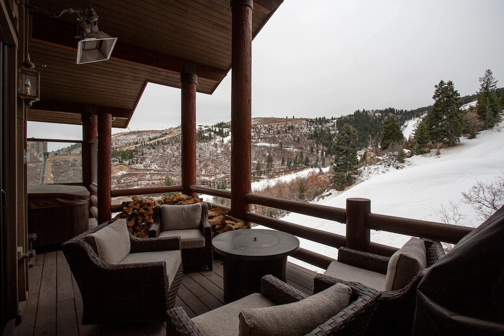 La Maconnerie at Deer Valley Resort - Four Bedroom Condo with Hot Tub #3 4 Condo