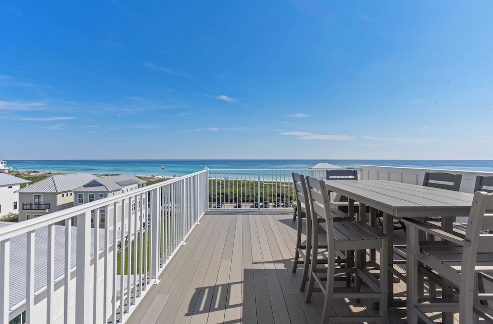Sleeps 24 Beach Retreat w/ Pool, Rooftop Deck, Steps to Inlet Beach & Near Rosemary, Alys, Seacrest Dining & Shops The Palm 30A by Avantstay