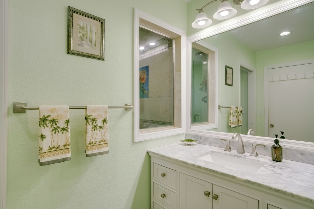 Heated Pool + Lanai: Peaceful Punta Gorda Stay