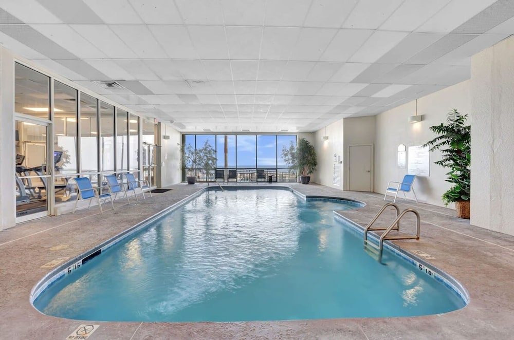 Admirals Quarters 508- Luxury Beachfront Condo 3 Bedrooms 3 Baths 5th Floor