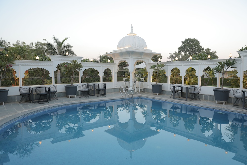 Veer Garh Farms