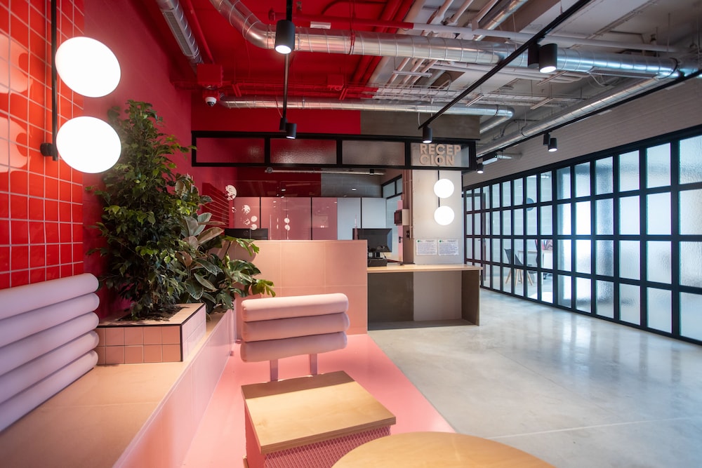 Hotel Residencia Universitaria San Mamés - Campus Accommodation - Image 1