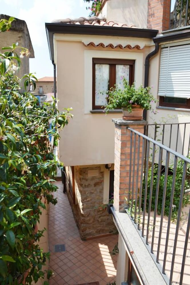 Photo 46