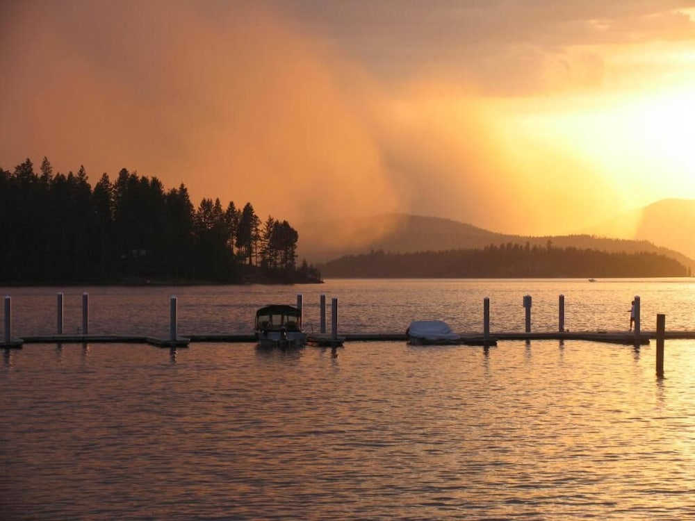 Pend Oreille Shores Resort