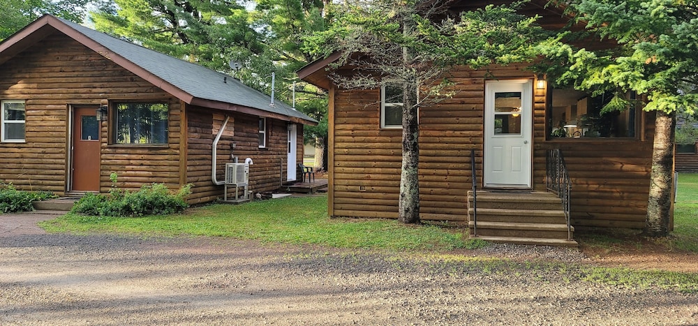 Kouch Chalets