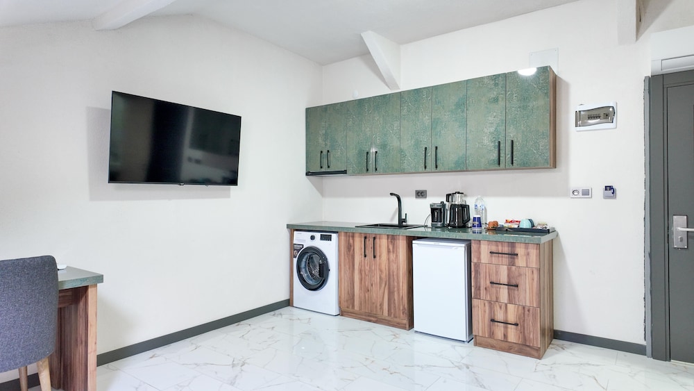 Faraza Rooms
