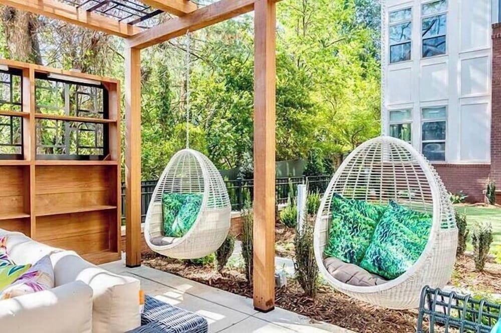 Hotel Ellison on Broad - Image 1