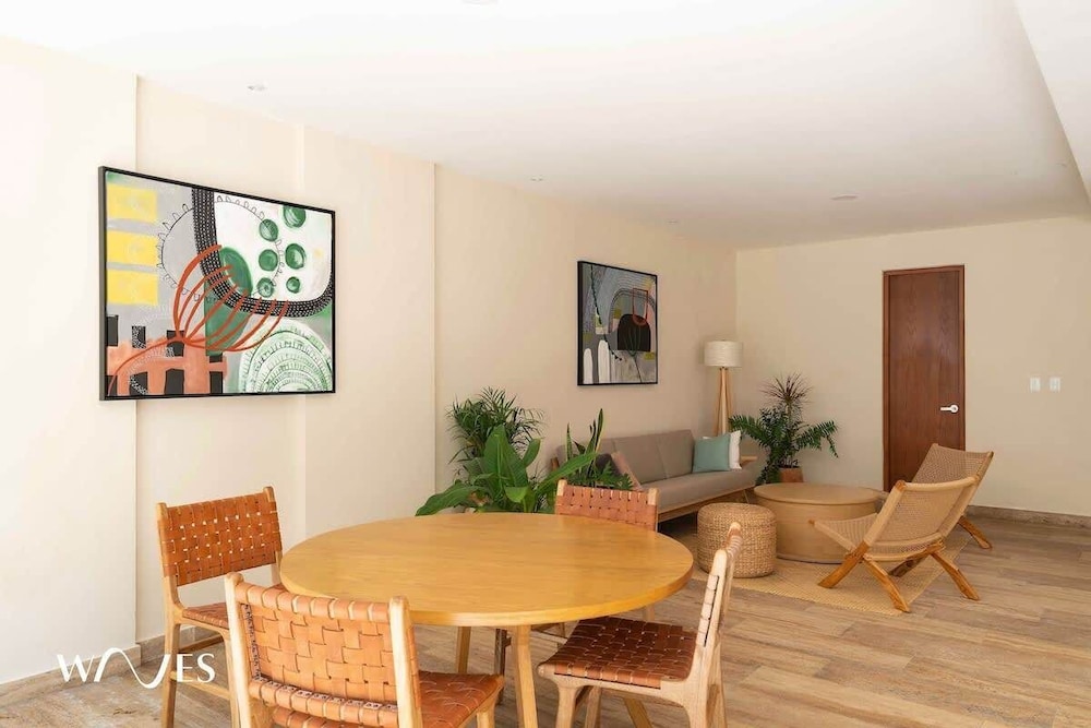 Premium Apartment W/private Pool & Garden