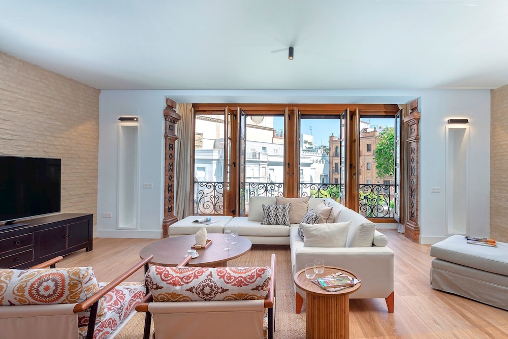 Lovely Apartment in Sevilla Tom s de Ibarra IV