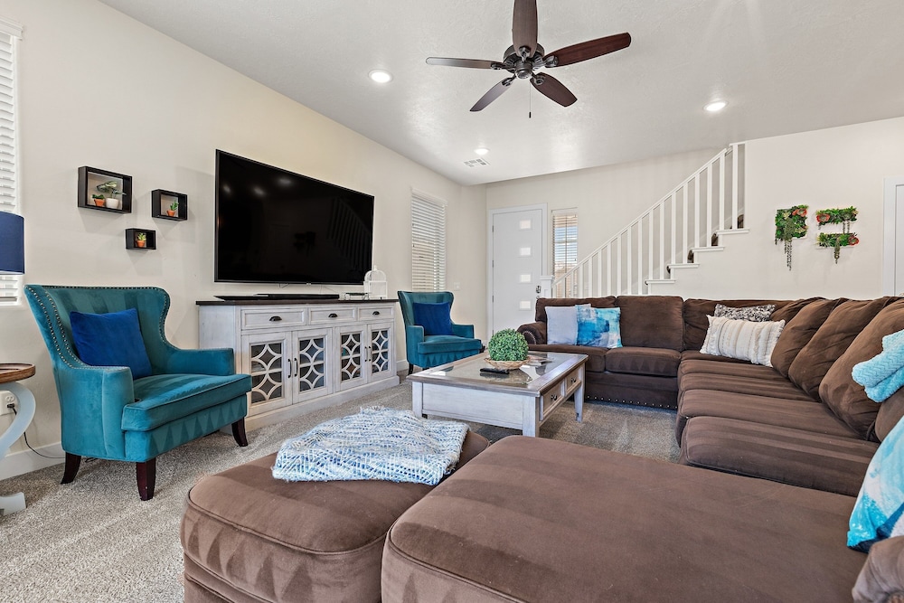 Above Parr - Pet Friendly! 5 Bedroom Home