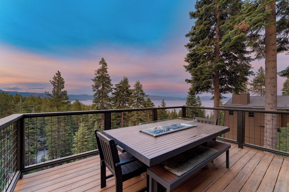 Lake View, Firepit, Game Room Remodeled Lake Tahoe Luxury Cabin by Avantstay view 4
