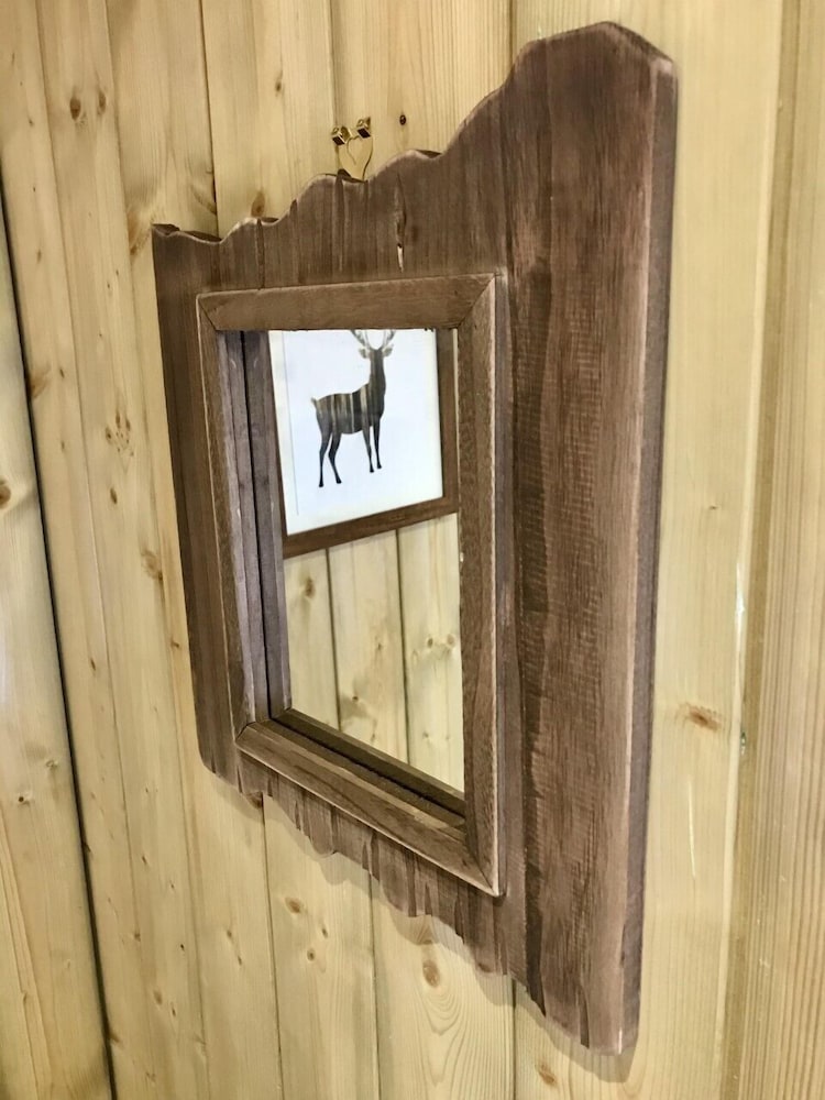 Highland Bear Lodge & Luxury Bear Huts