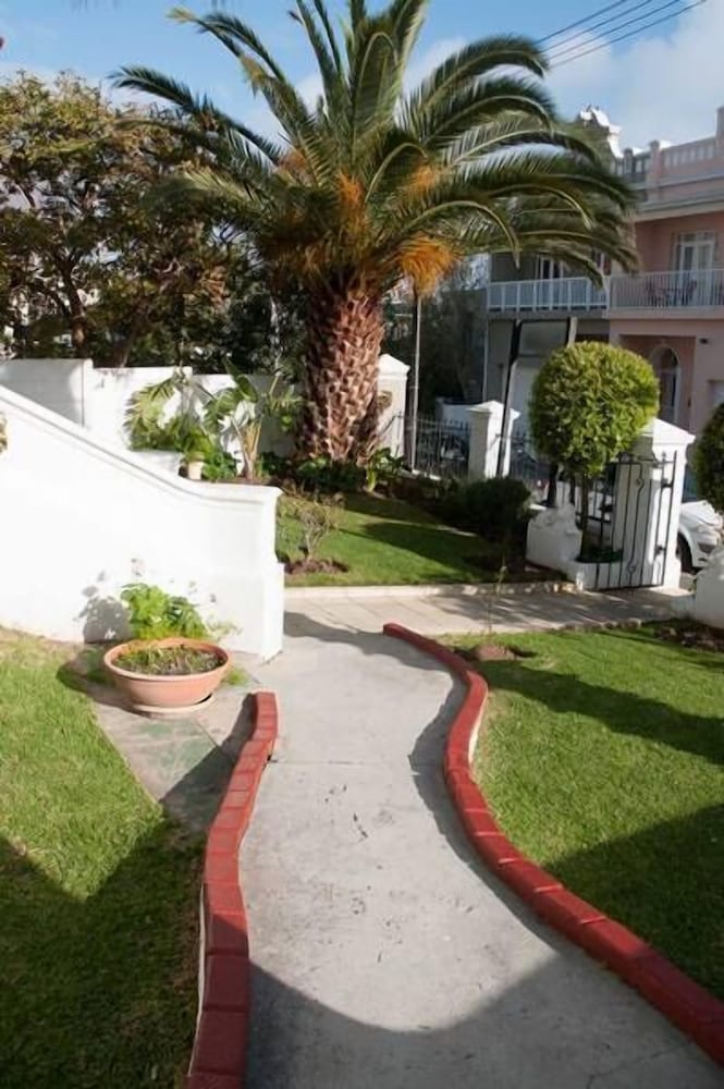 Altona Guest House