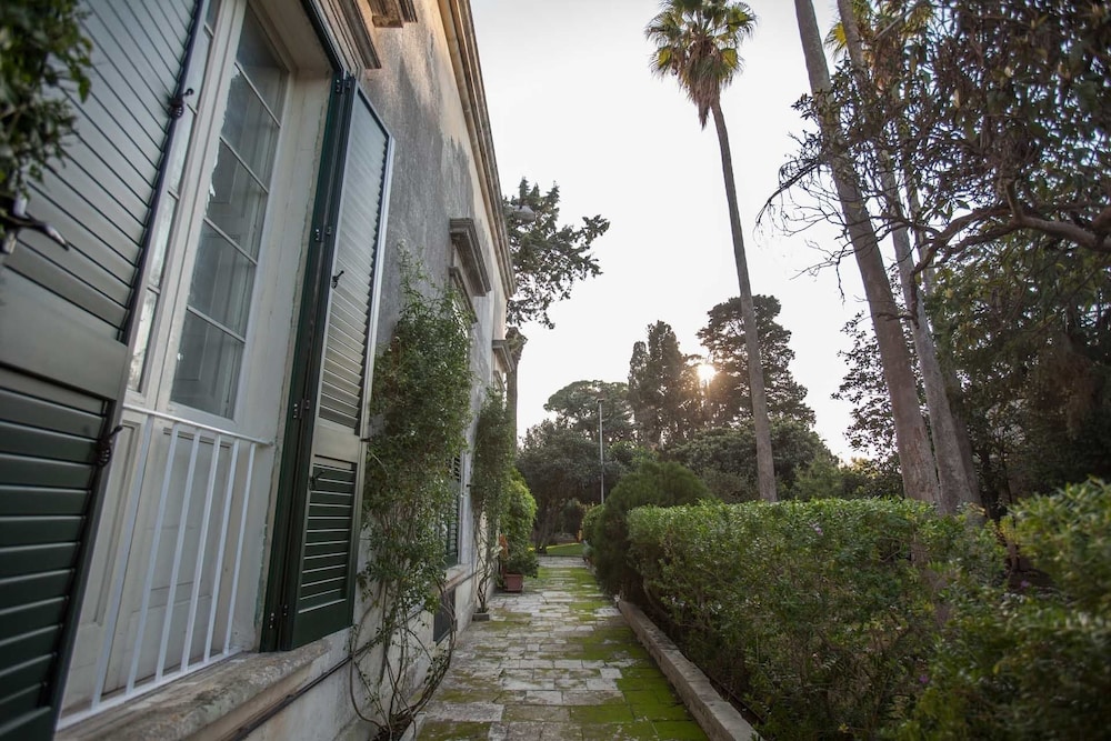 Villa De Pietro