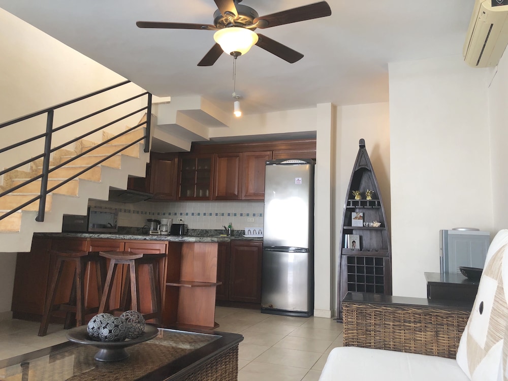 Los Corales Tropical Beach Resort & SPA