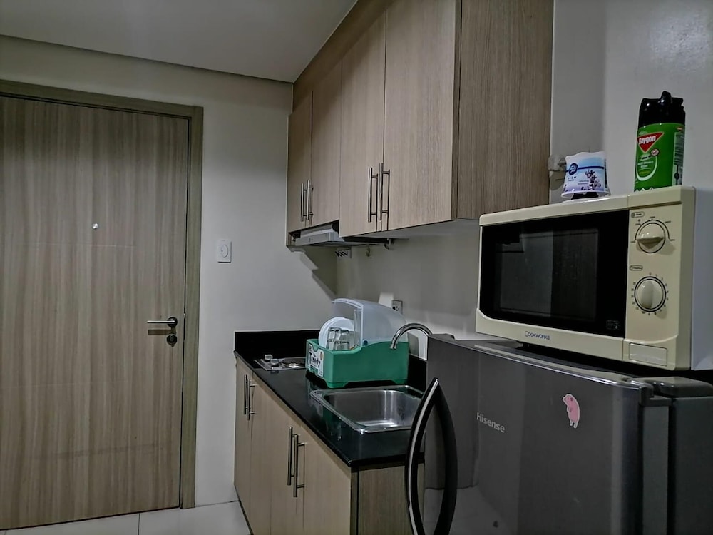 Cozy Urban Apartment in Pasay City