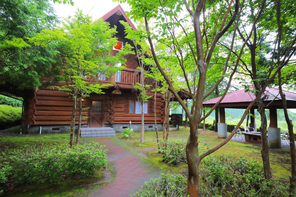 Sakura Sakura Hot Springs