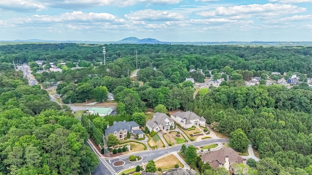 Kennesaw Cottage