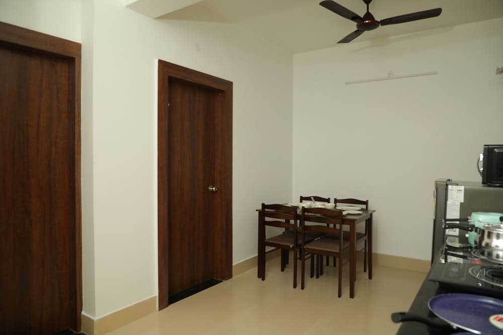 Aashhiana Guest House Entire 2BHK Service Apartments, Kolkata