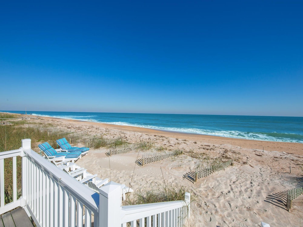 Ocean Paradise by Distinctive Beach Rentals