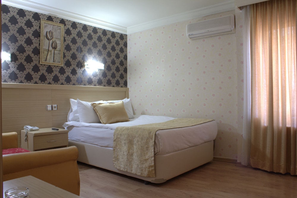 Royal Carine Otel - Image 15