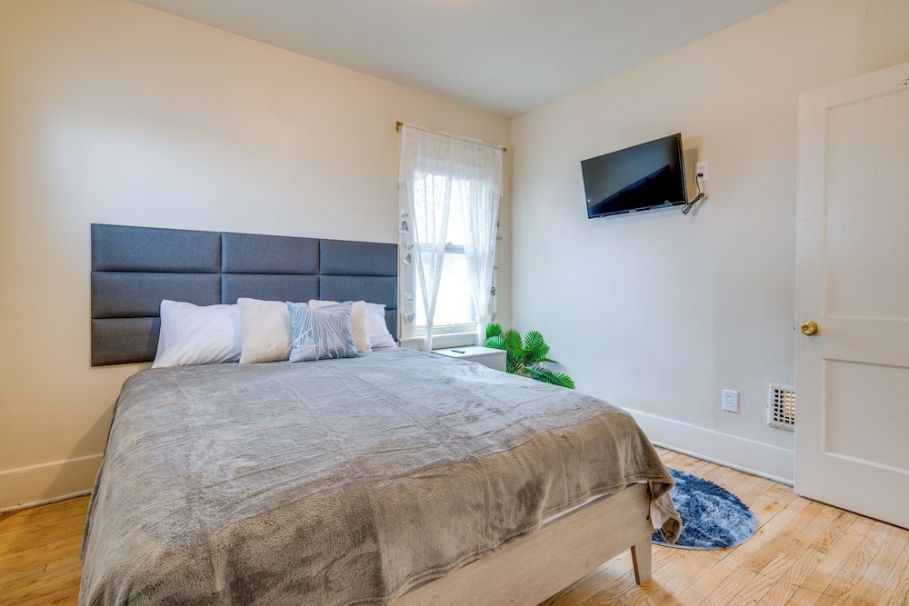 Apt 9 Mi to Campus Martius & Downtown Detroit
