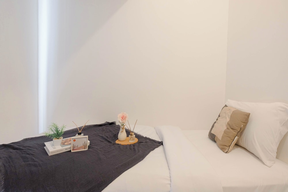 2Br Near Shopping Hub At Tokyo Riverside Pik 2 Apartment