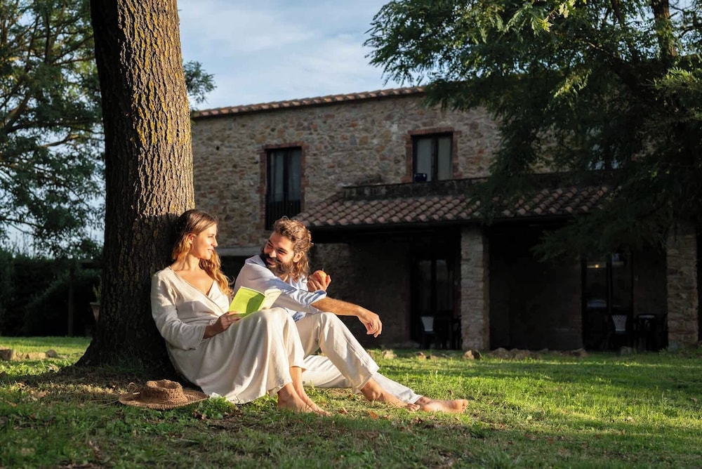 Podere Cascatelle & Agriletizia