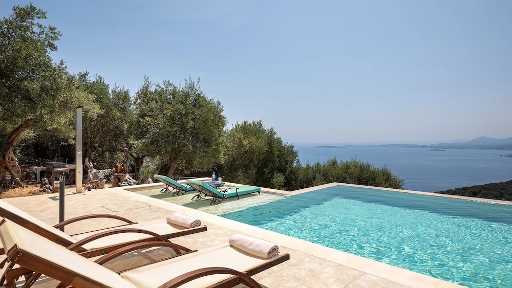 Villa Summer Wine by White Dream Villas