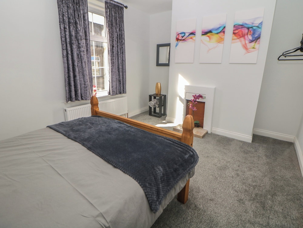 15 South Avenue Mews