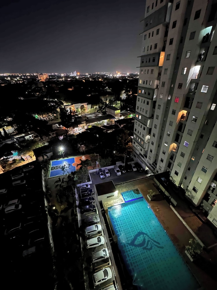 Genius Jakarta - Gading Greenhill Apt