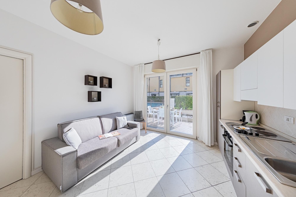 Residenza Miralago - 01 Fabrizia - Locazione BK photo 3