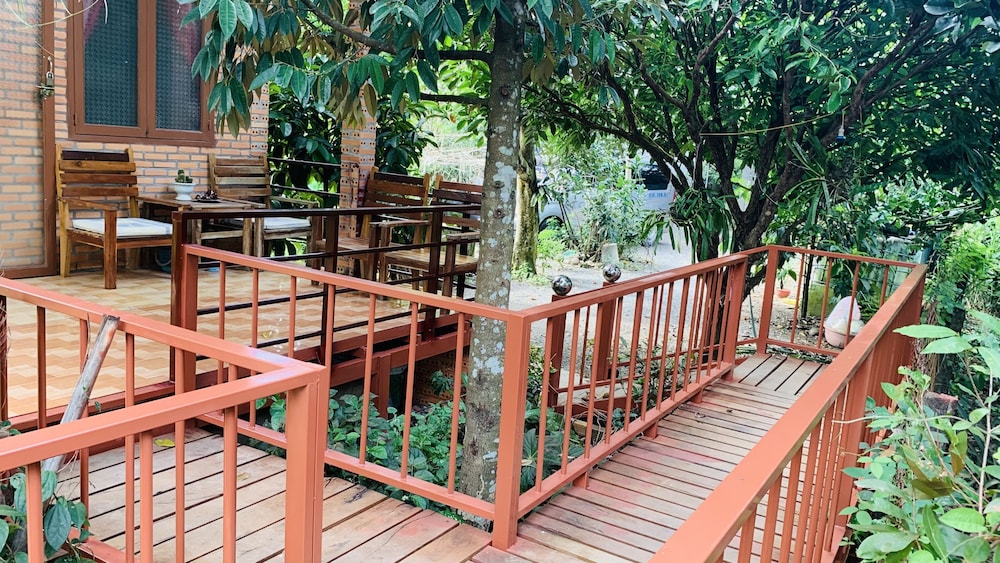 Gibbon Singing Homestay