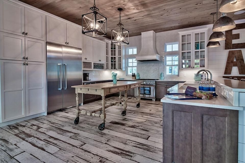 WaterColor Reunions 7 Bedroom Holiday Home by Five Star Properties