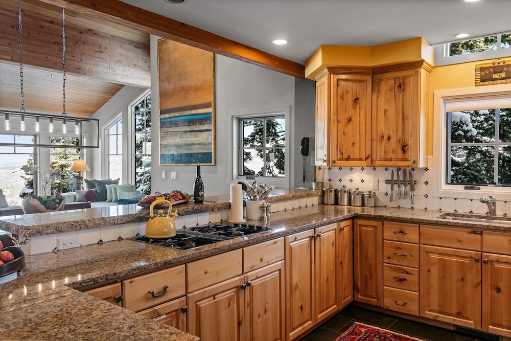 Stag Lodge at Deer Valley Resort - Three Bedroom Residence with Loft and Spa #14 3 Condo