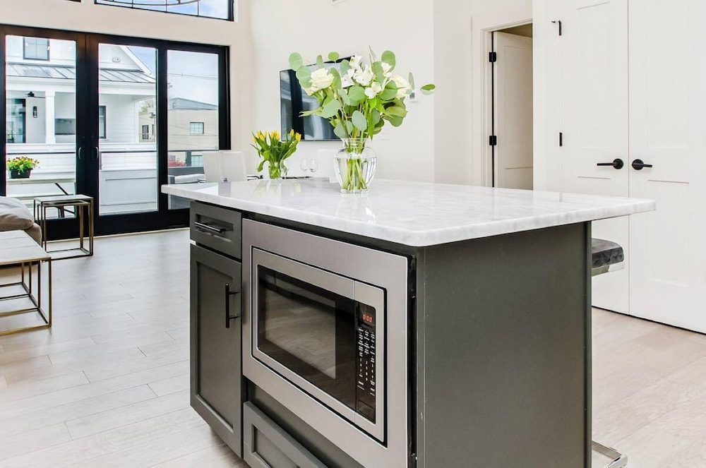 Jungle House Designer Residences – Downtown Columbus