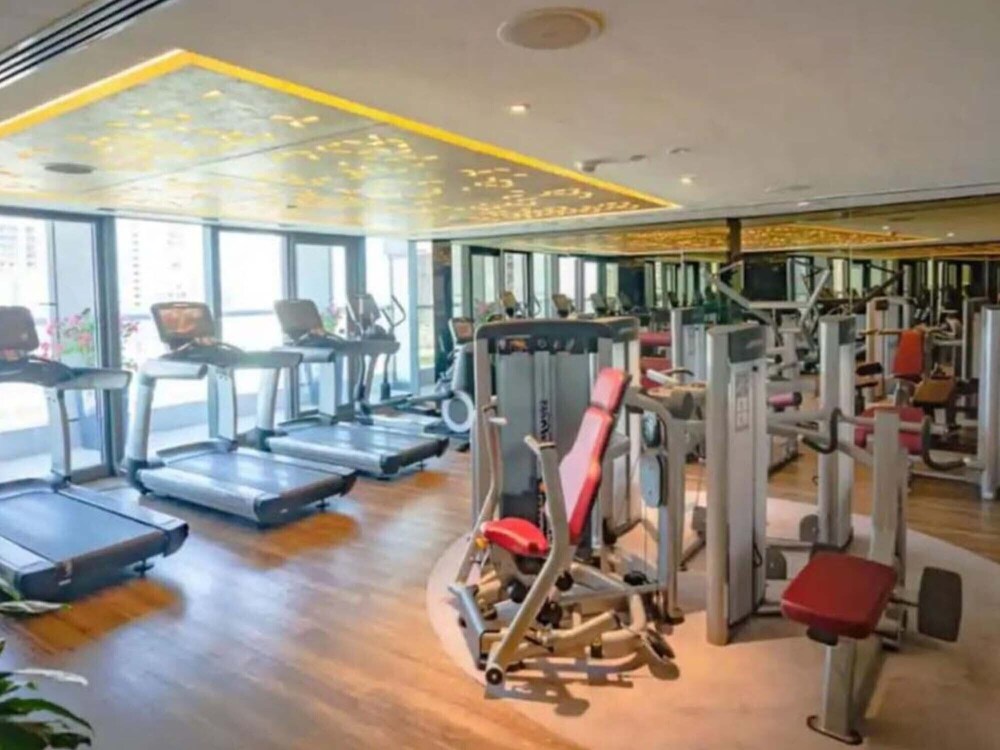 Cosmos Living 1 Bedroom Paramount Towers