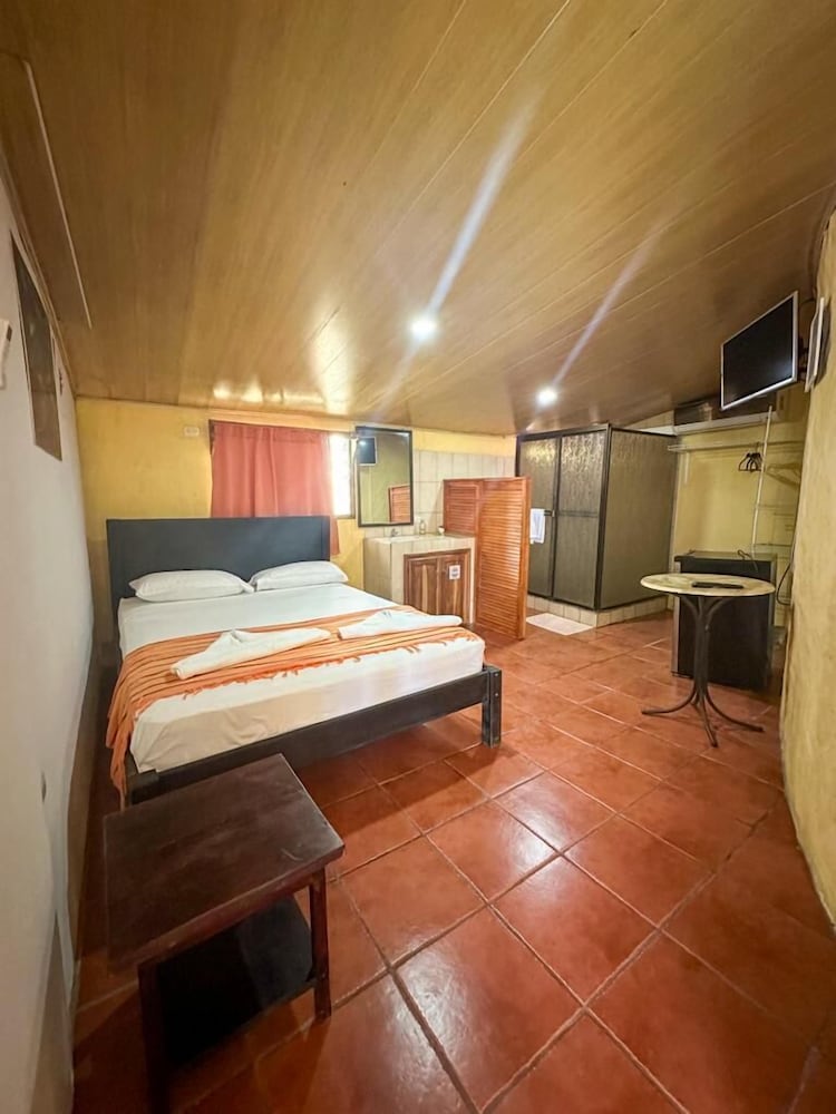 Hotel Colibri