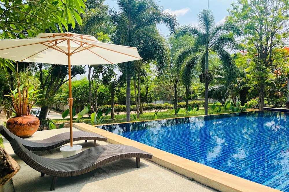 Ss Pool Villa Hill view 5