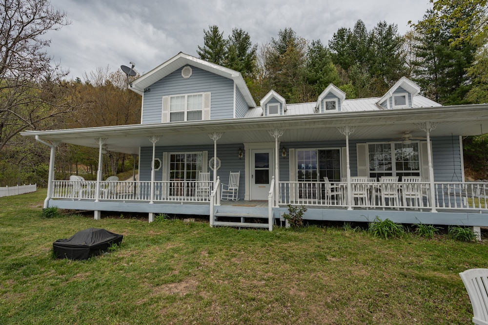 stayNantahala - Smoky Mountain Cabins