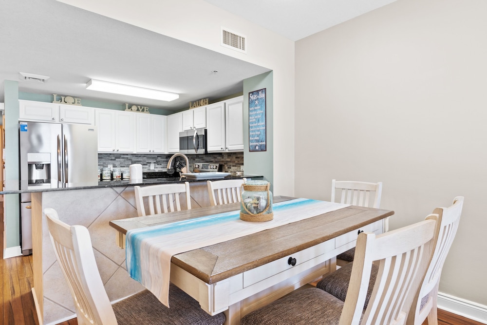 Calypso Beach Resort by Panhandle Getaways